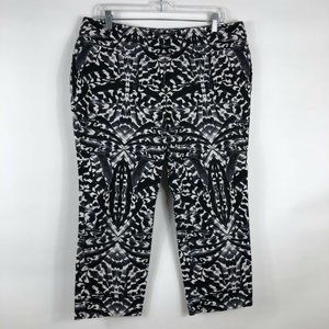New York & Company Capri Pants Women's Size 14 Stretch Black White Print Slacks
